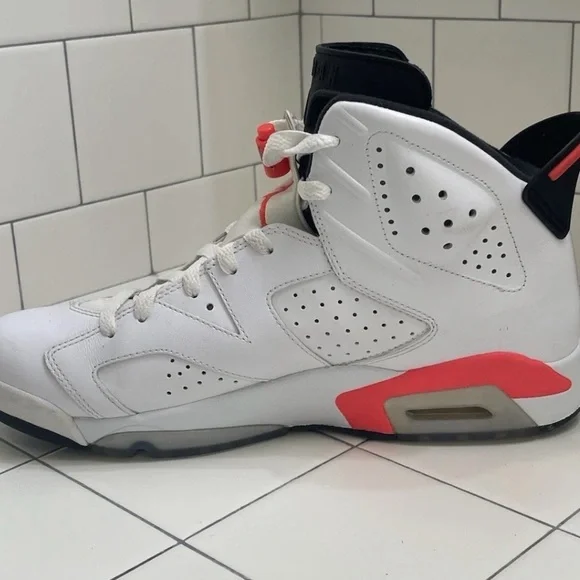 Nike Air Jordan 6 Retro White Infrared - Men's Size 10.5 - Picture 5 of 7